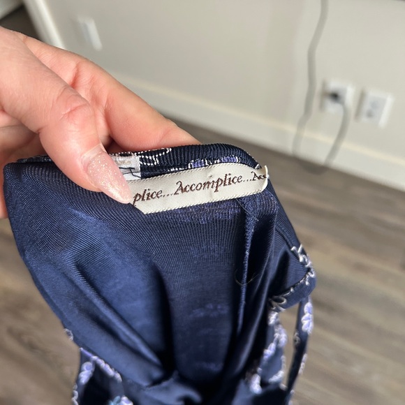 Accomplice Vintage Navy Floral Mini Dress - Picture 6 of 7